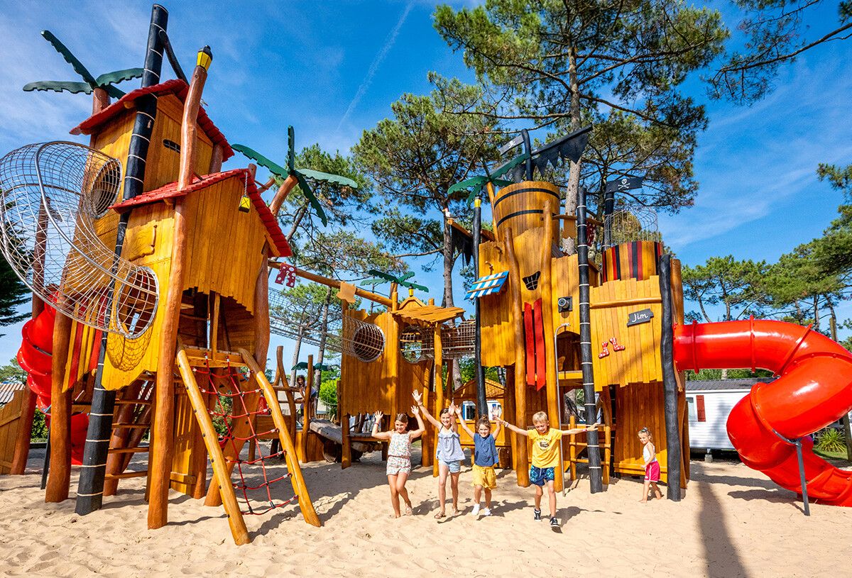 slider-02-marina-landes-aire-de-jeux-fr-85016526_0.jpg